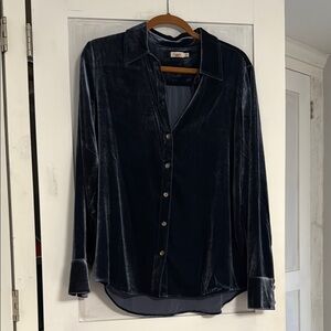 Faherty velvet navy button down